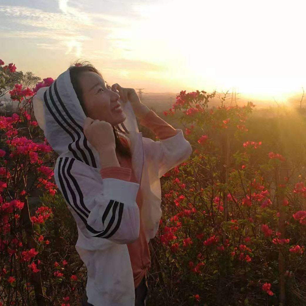 裴莱道小师妹喻小爱