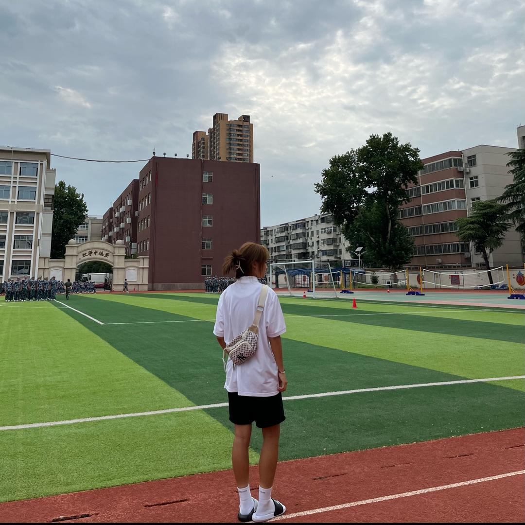 小赵不会踢中后