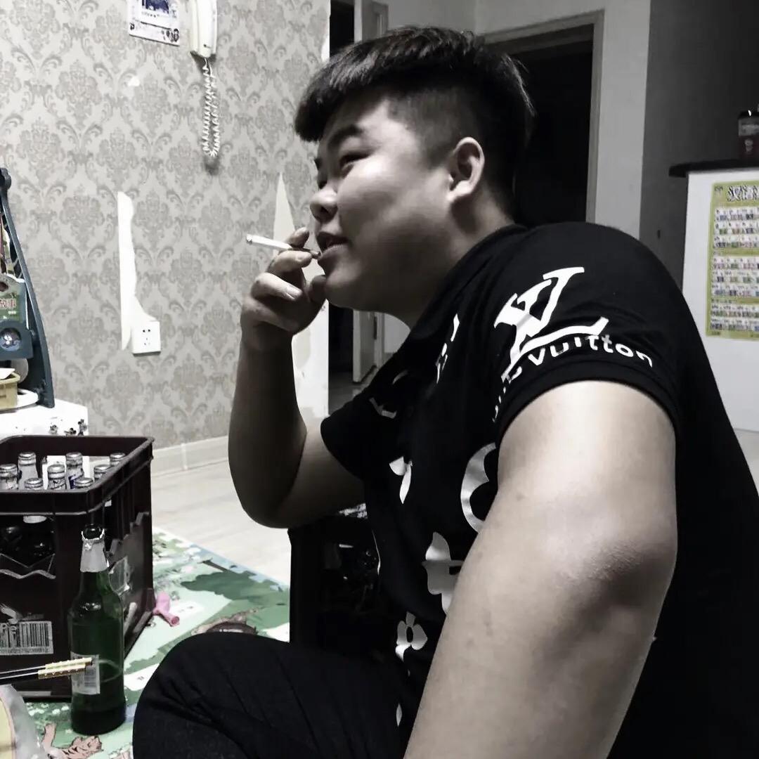 文     昊