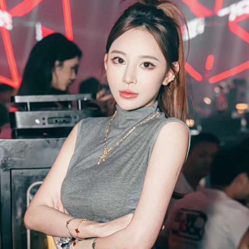 艾米酒吧 宝安机场店颜总