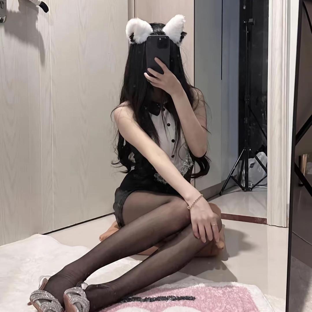 草莓冰淇淋🉑（泗）