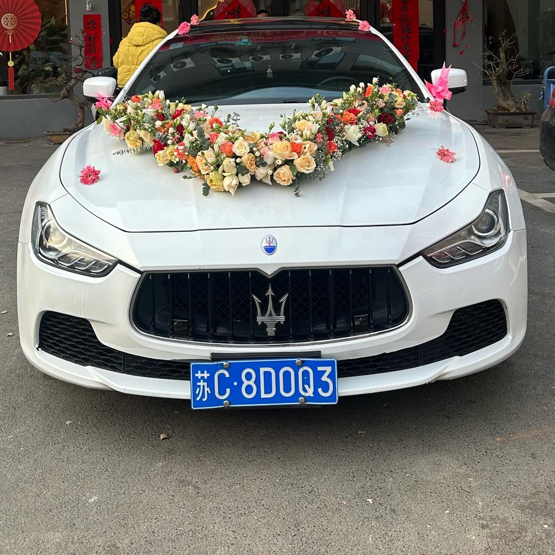 开婚车的小哥哥 高端婚车