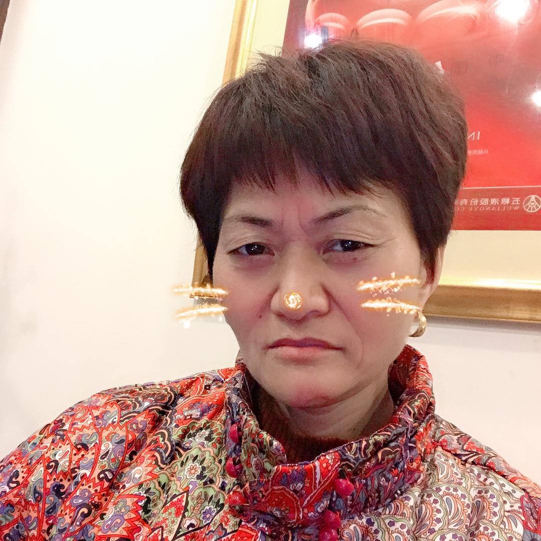 黄妮 早上6:00开播，下午7:00开播