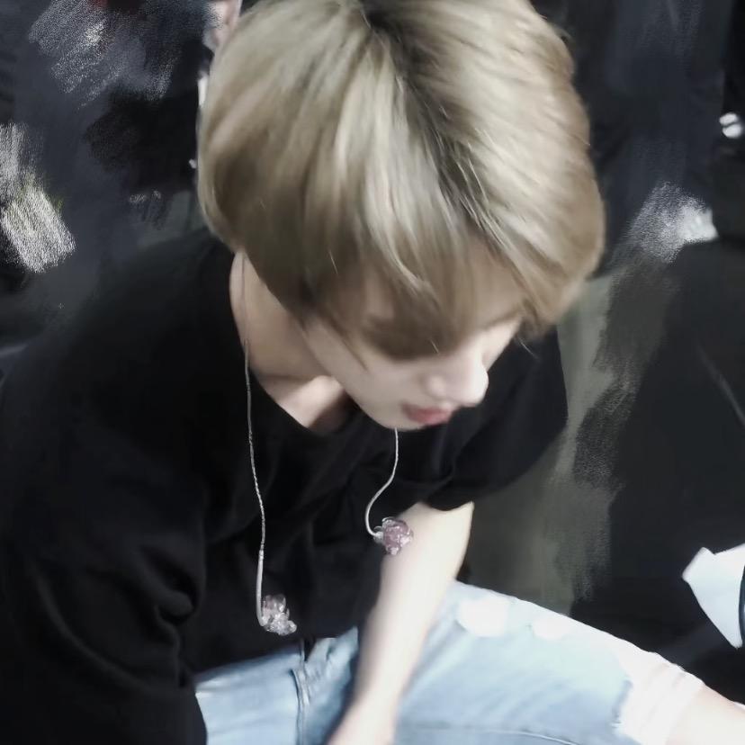 rae（被金硕珍饭撒版）