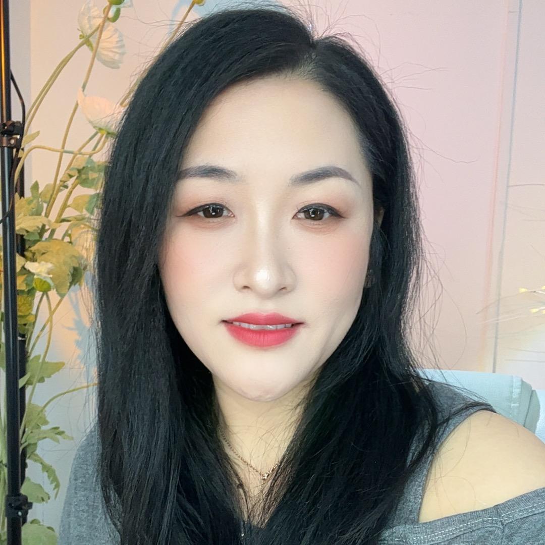 雅雅👱🏻‍♀️