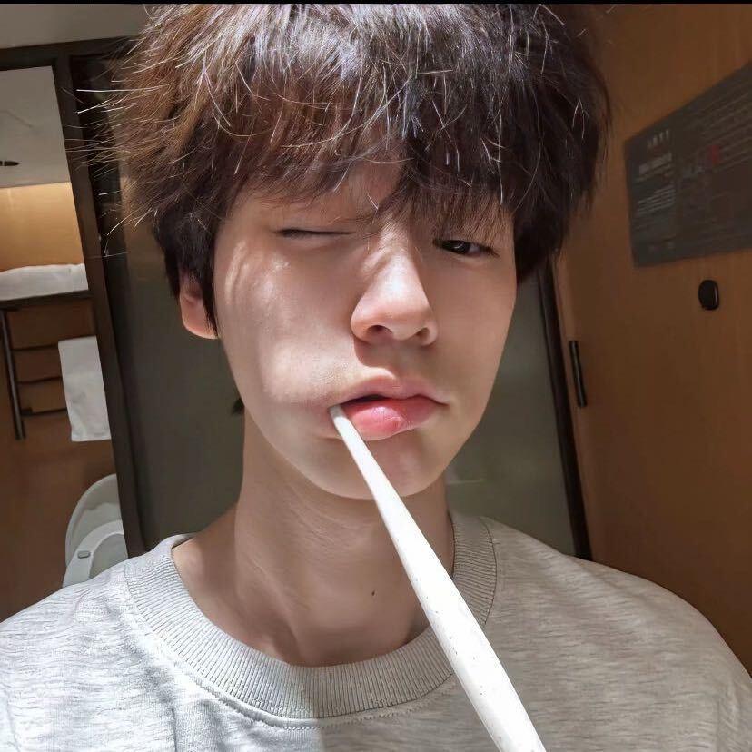 老公背着我偷偷当 0 发现后一起去当小姐