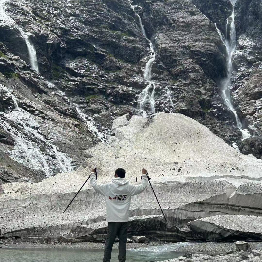 泛多浆植物研究中心