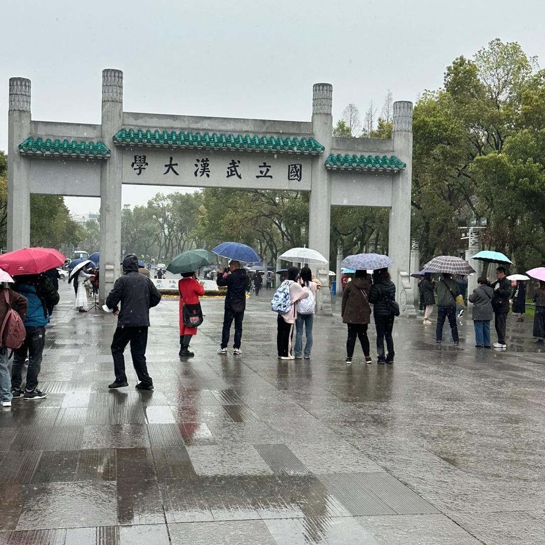郑委员在农村