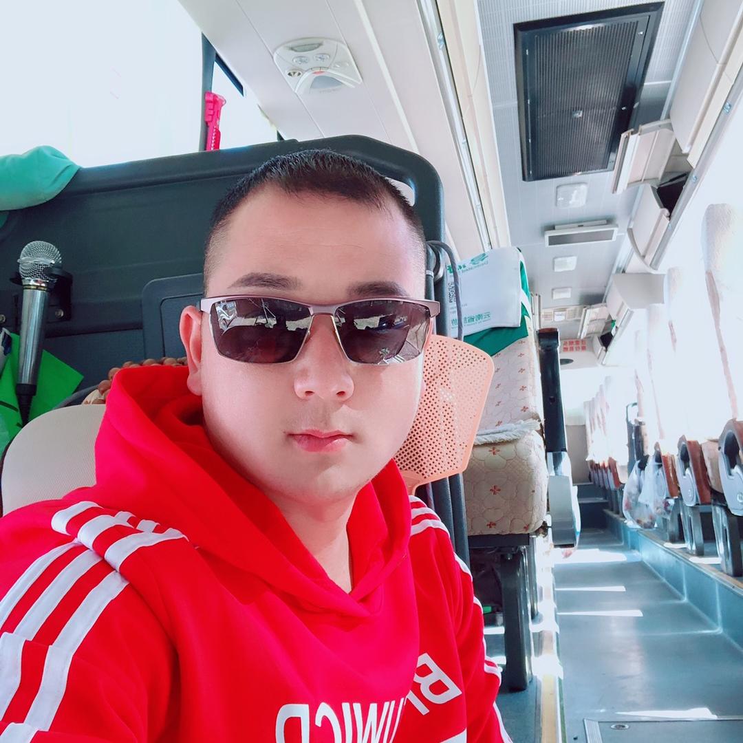 云 南 青 苹 果🎖🎖🎖 🎖🎖