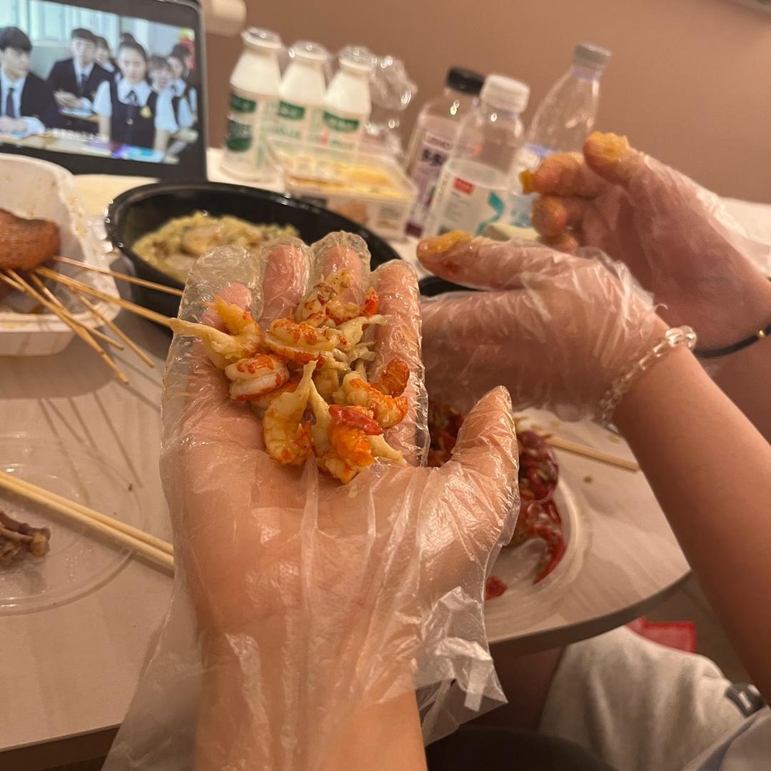 皆非.