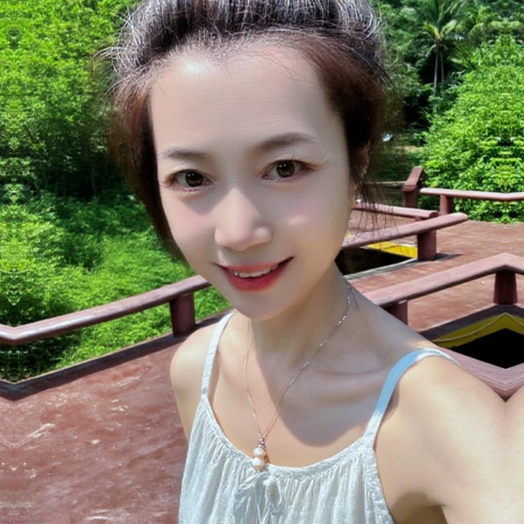 邹红