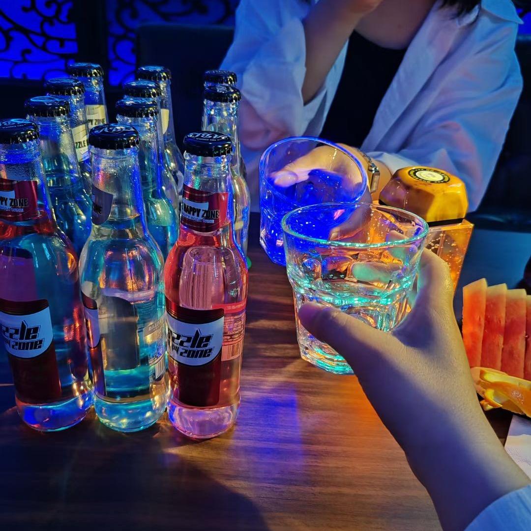 金域名城店天籁之音KTV