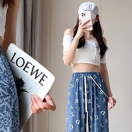慕晴牛仔服饰
