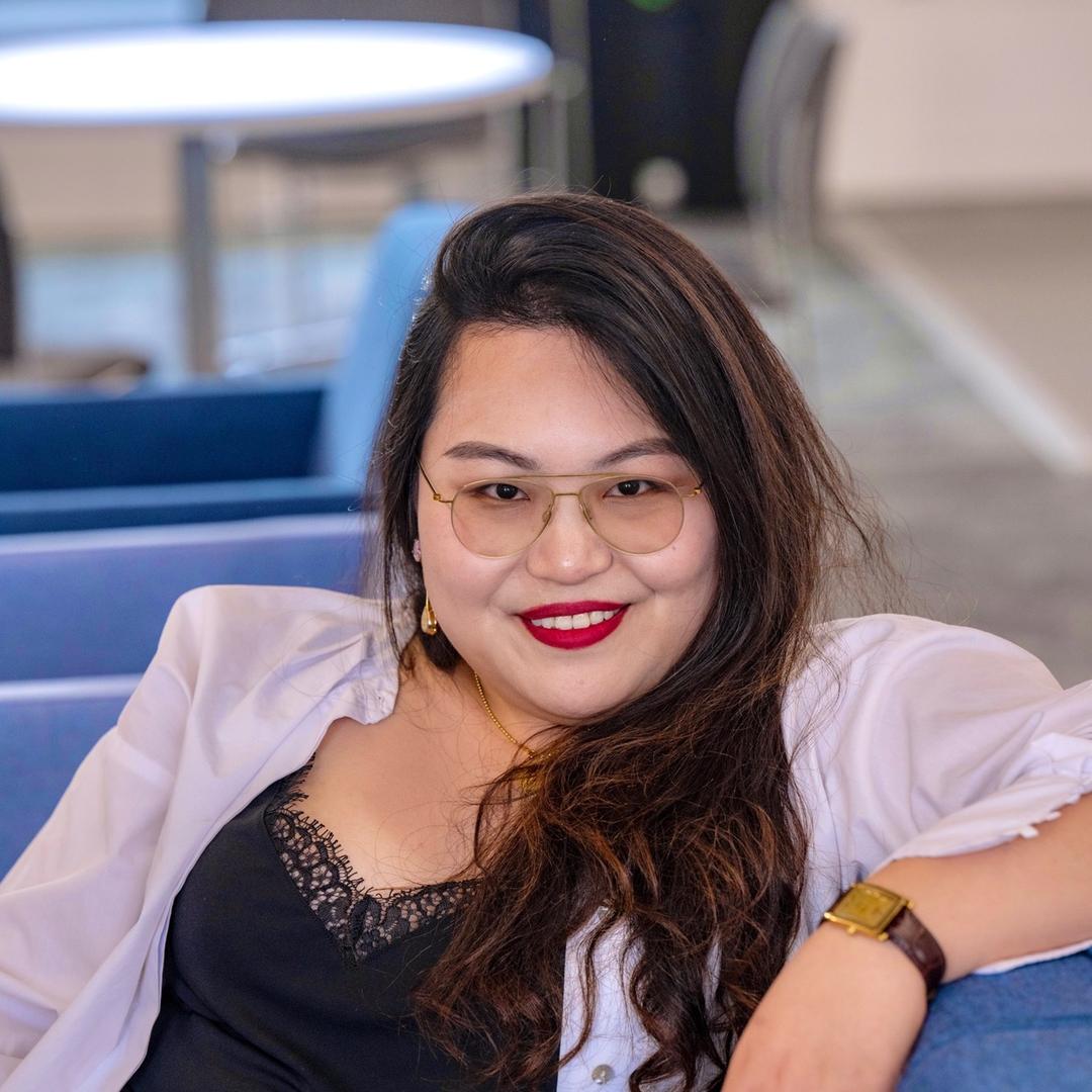 普通美女潇总
