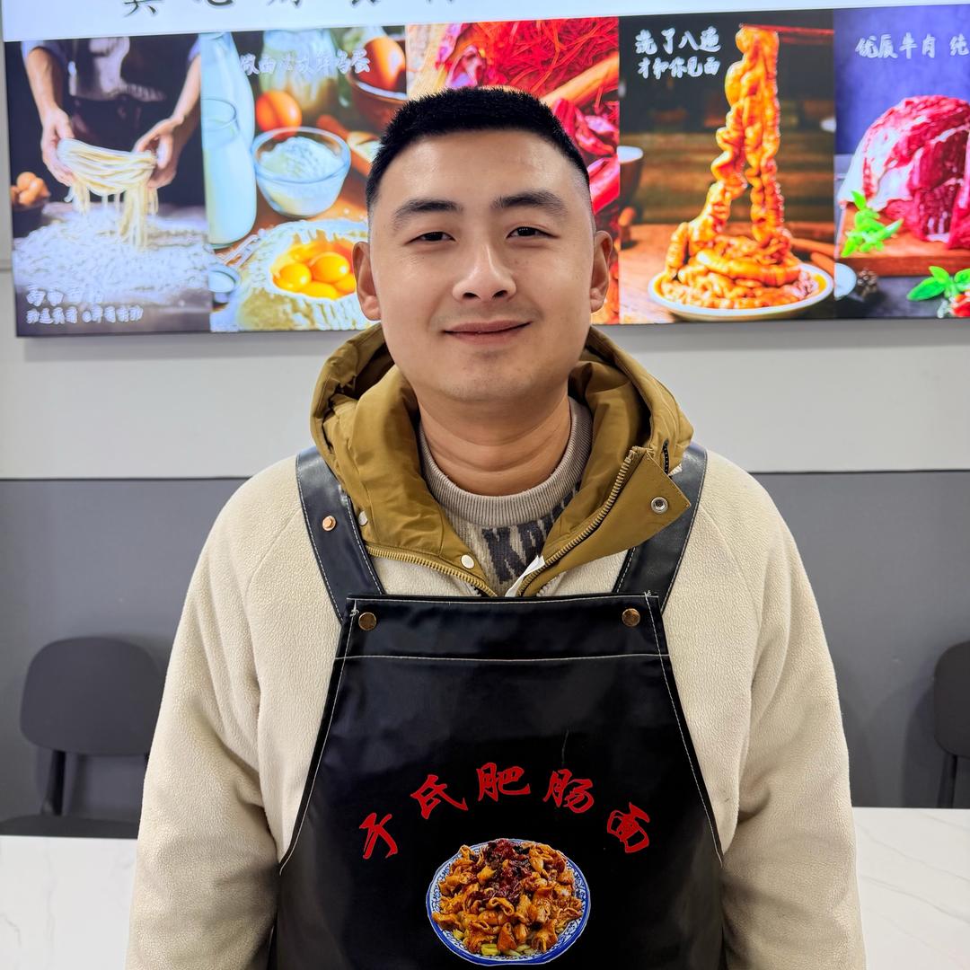 爆辣肥肠面小段