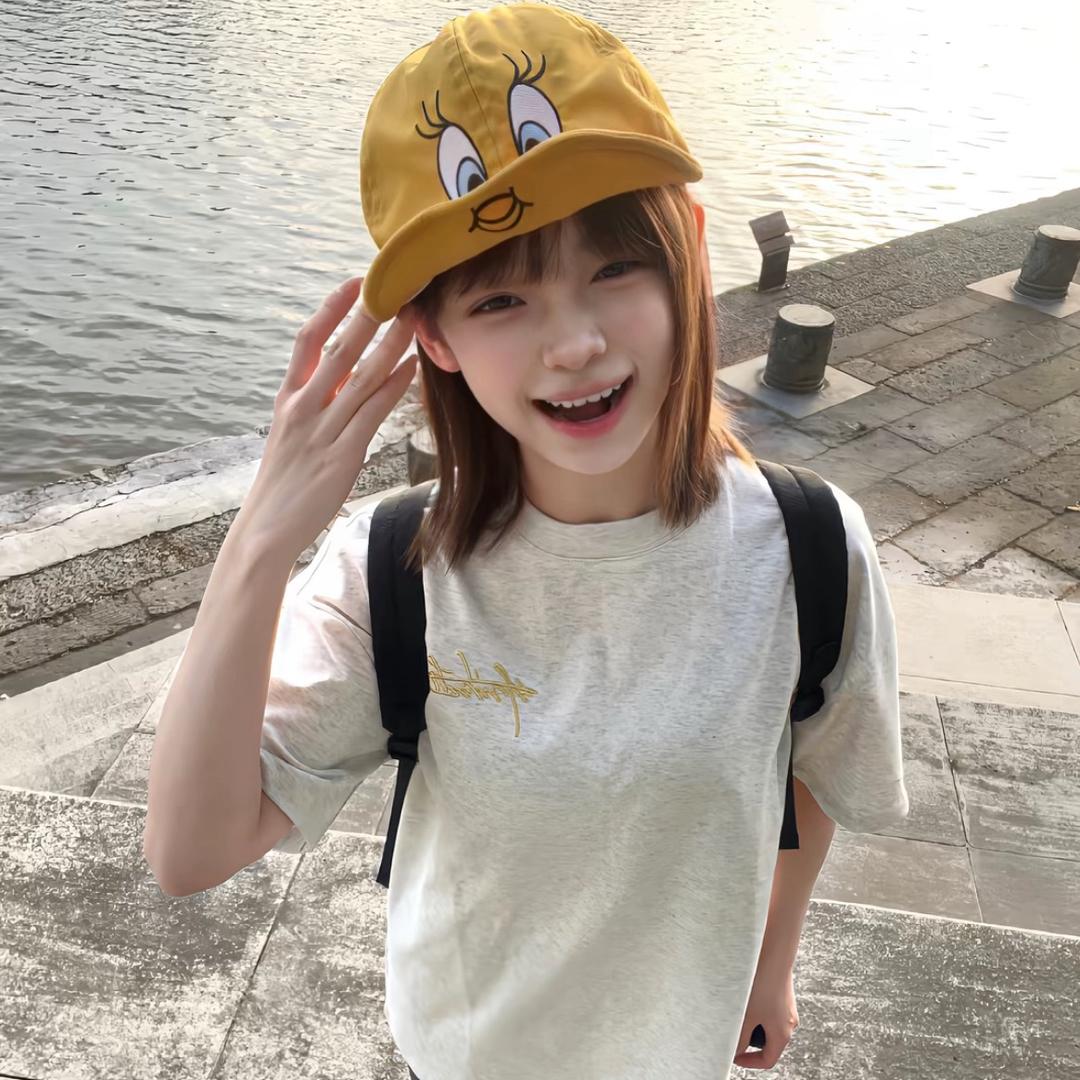 Jiaqi//.