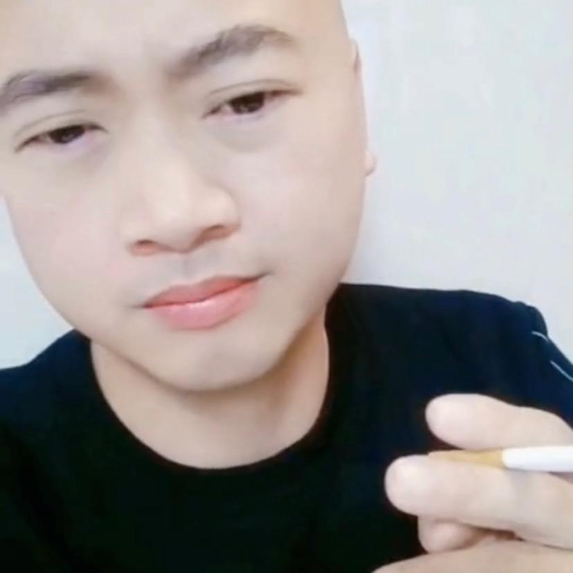 ꧁꫞꯭擦肩而过💞 ꧔ꦿ꧂