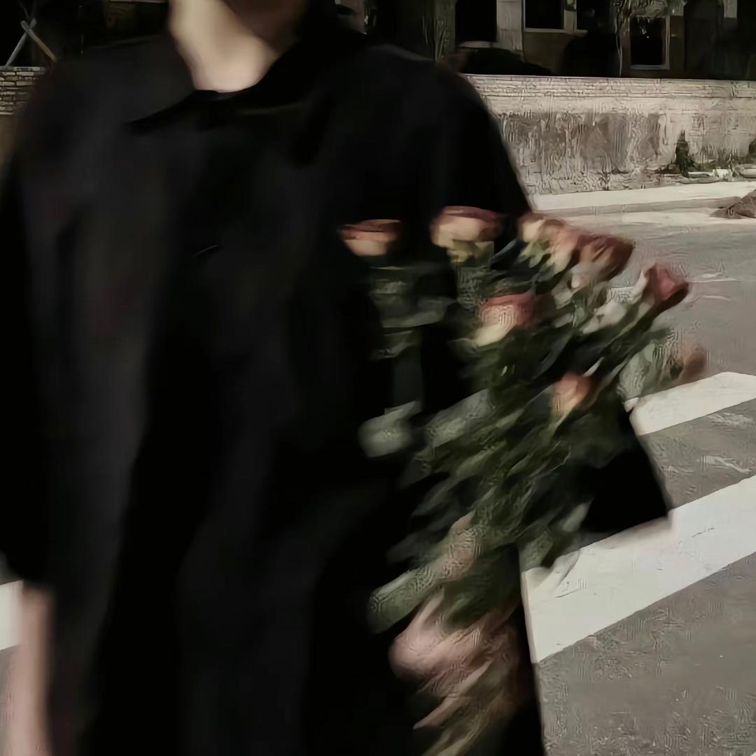 顾妄.