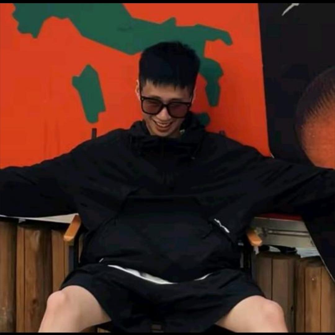 杭曼男装(男人的衣柜)