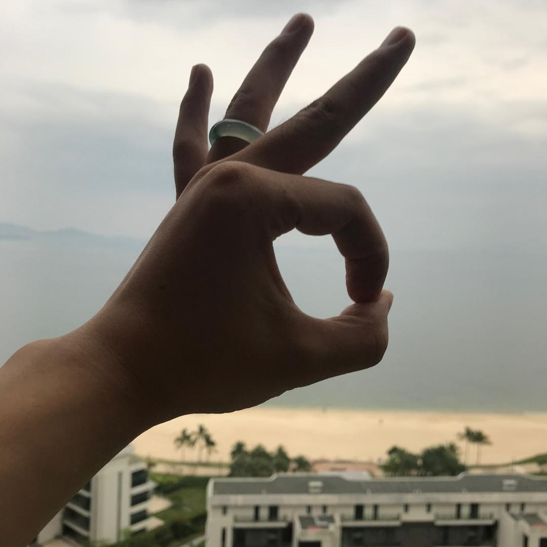 嗯哼 • 赫尔褪