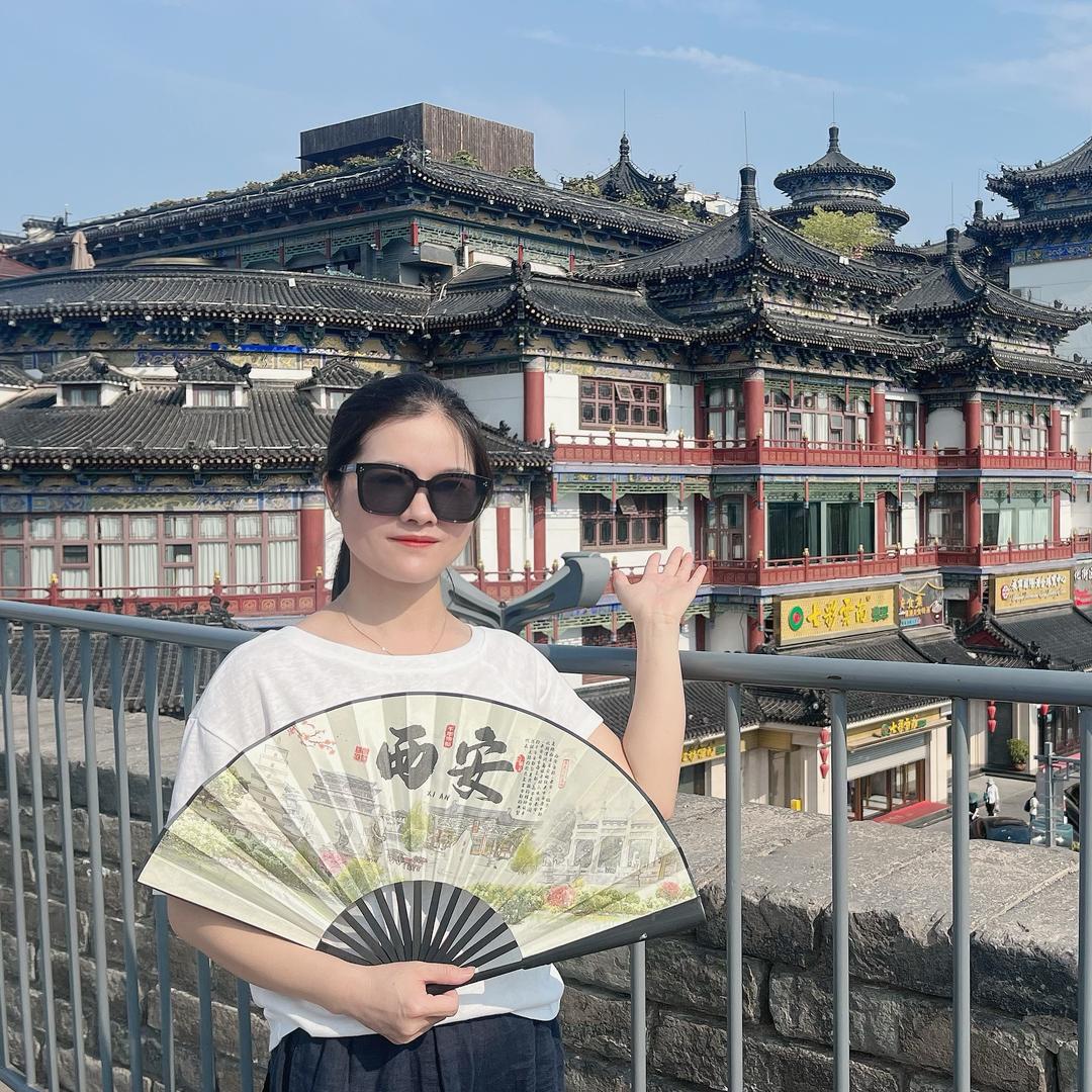 付付