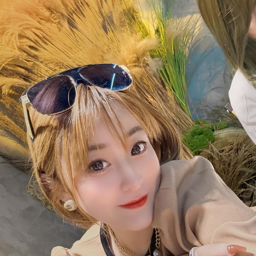 喵仙女服装仓储店