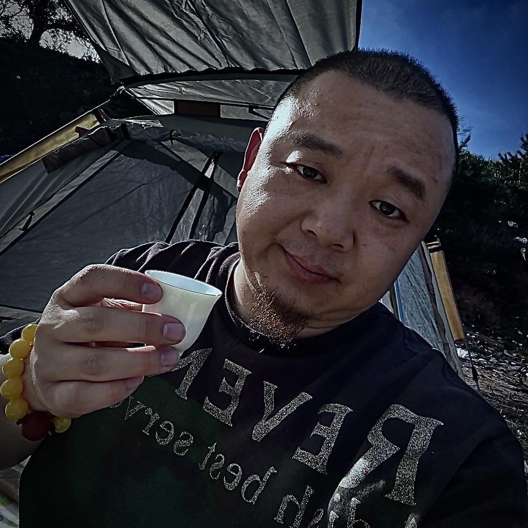 大龙不上班