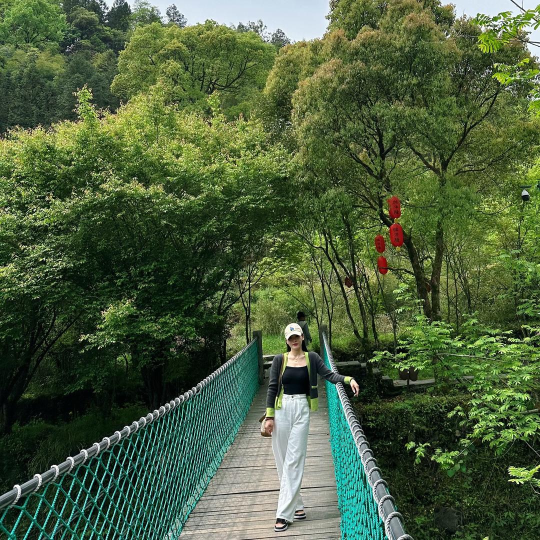 一点都不楠。