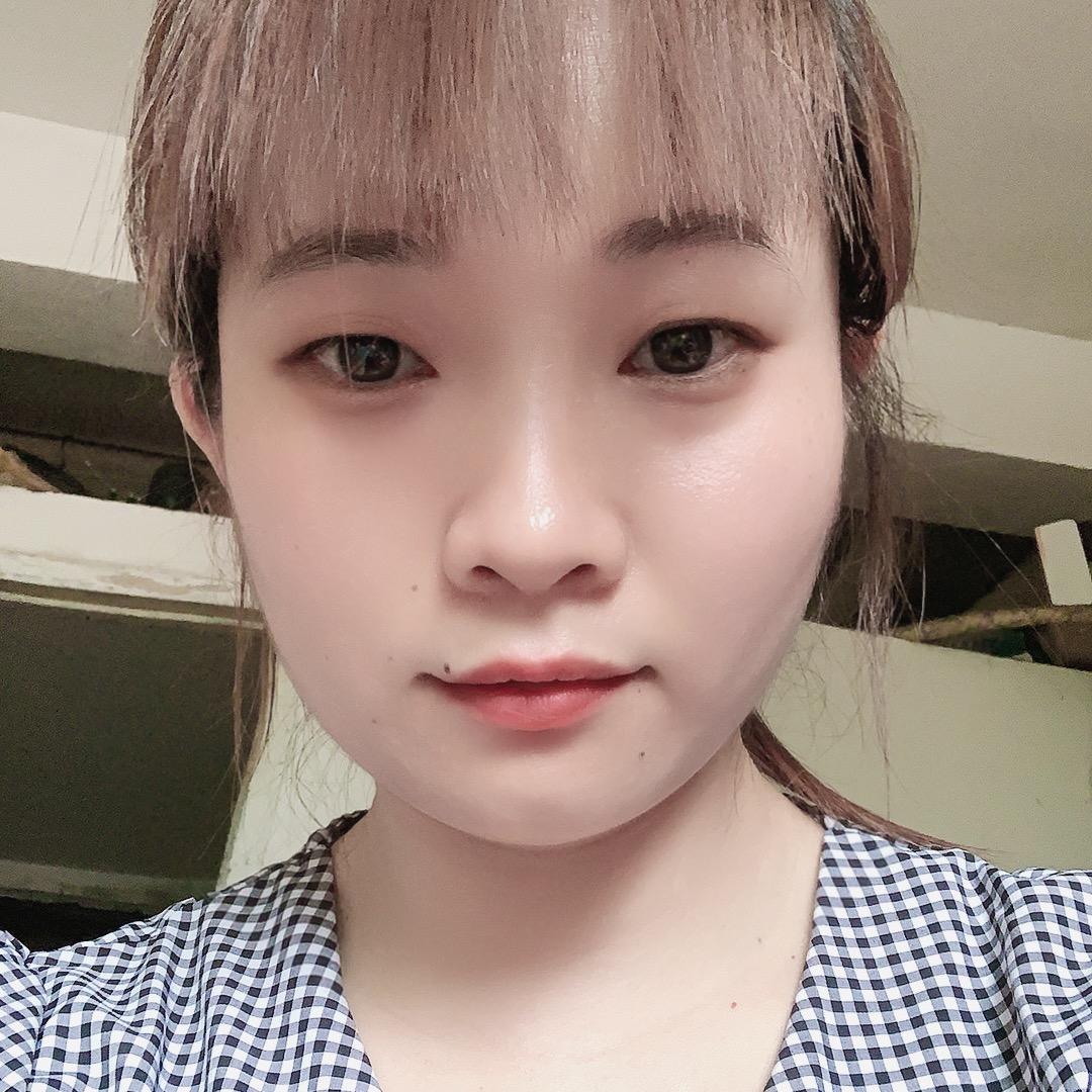 明媚