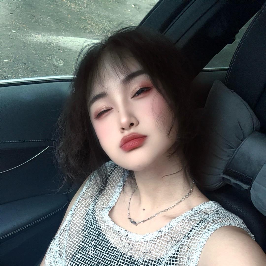 桔子实体女装店