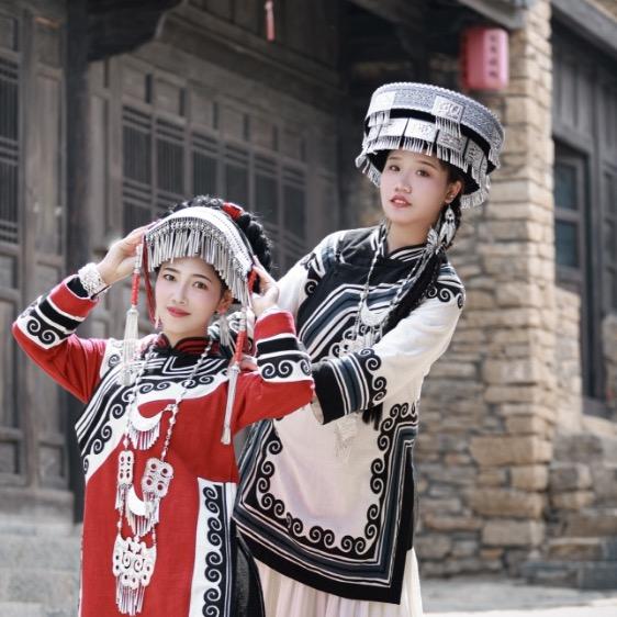 小   七
