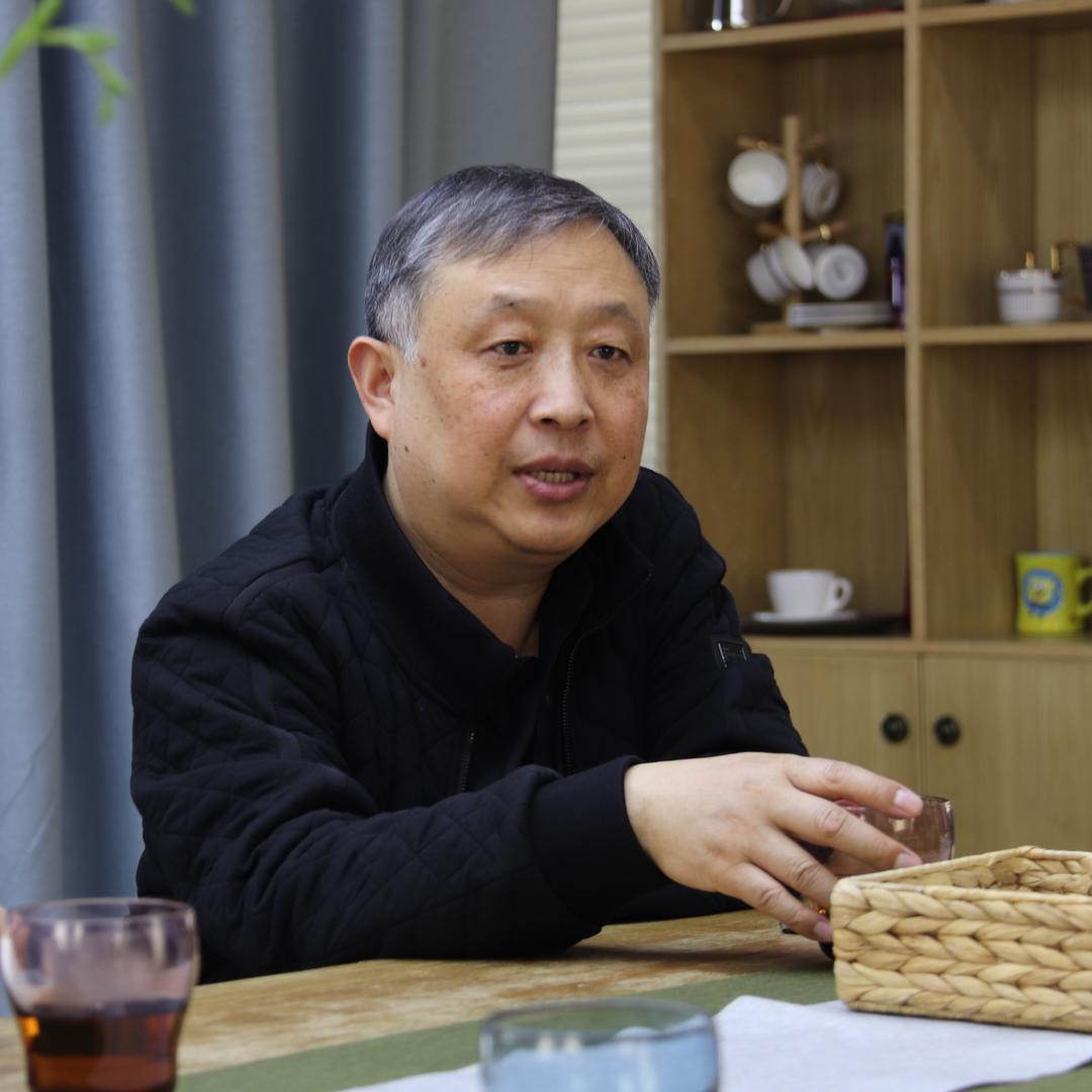 李武朗诵