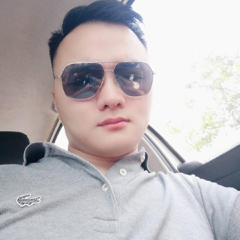 信发驾校欧阳总监