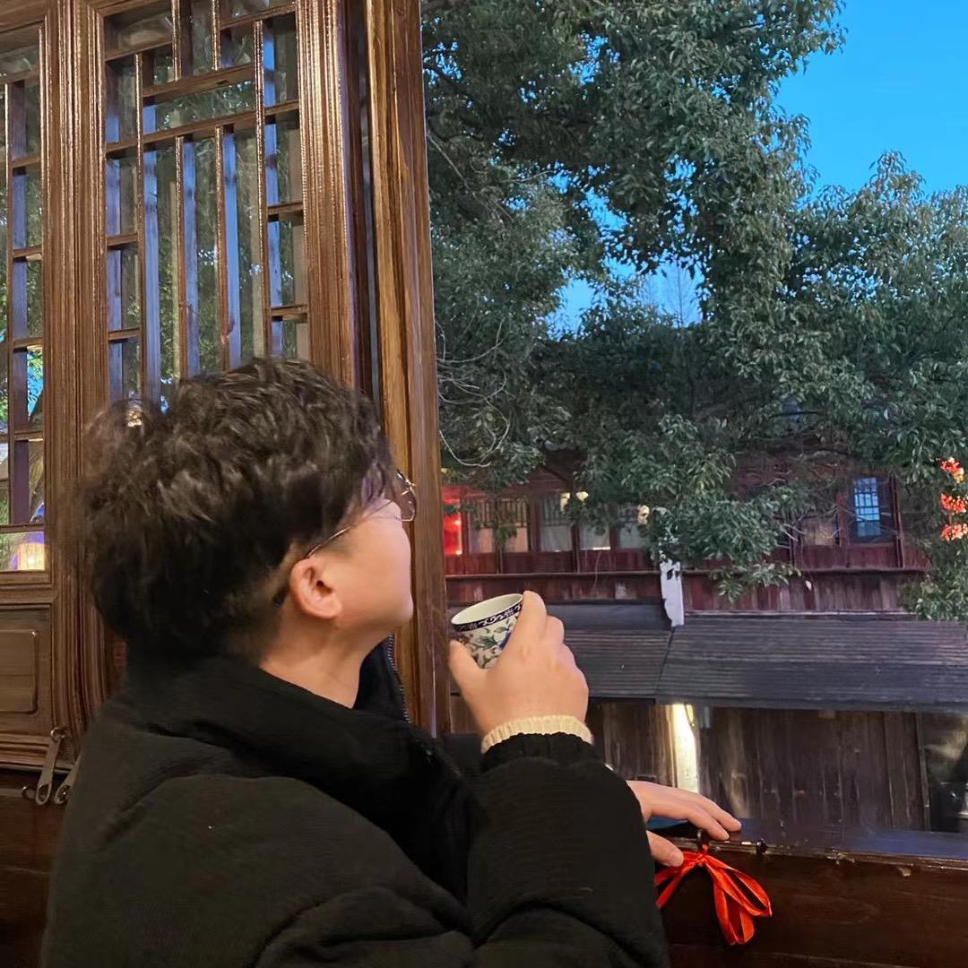 迷离.
