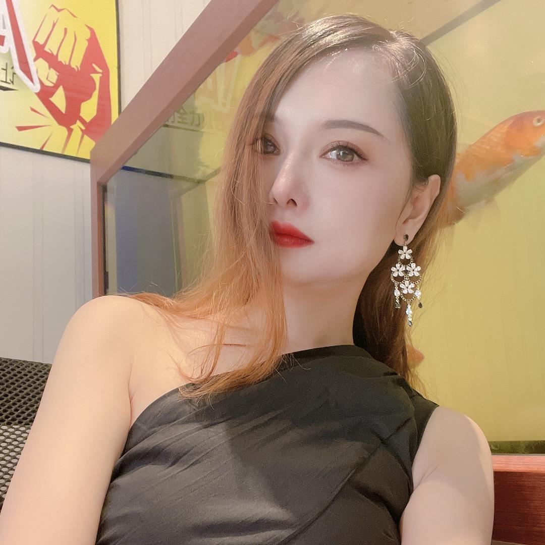 🌹严小姐🌹