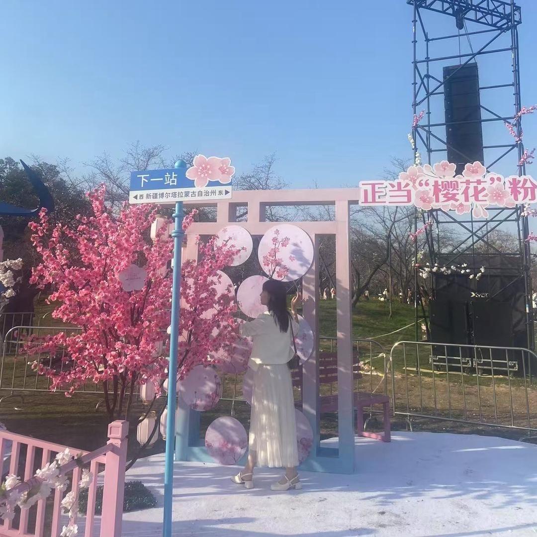 沫一守艺人凤凰城映雪