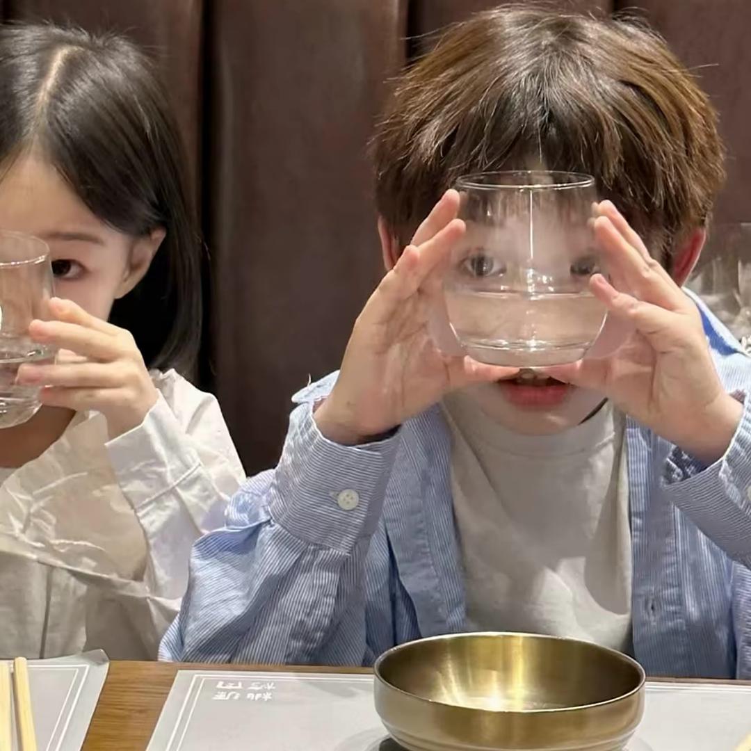 你头发乱了
