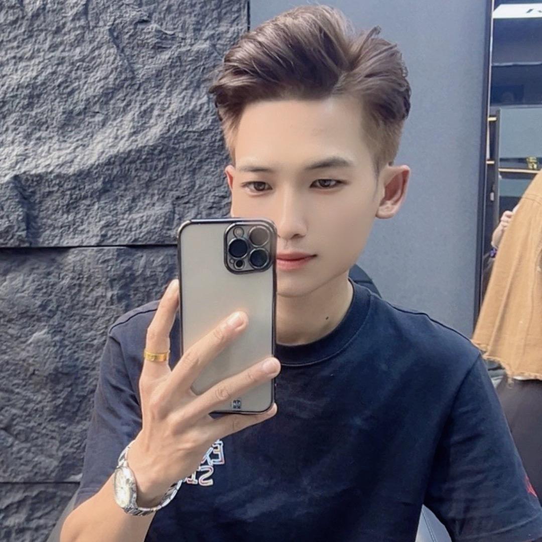 （掌勺人）；李厨