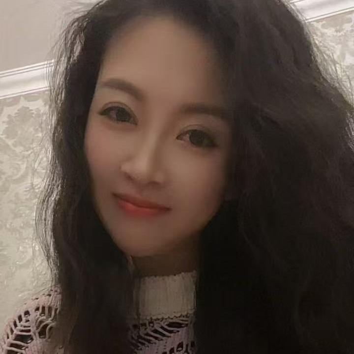 伊裳潮流服饰精选