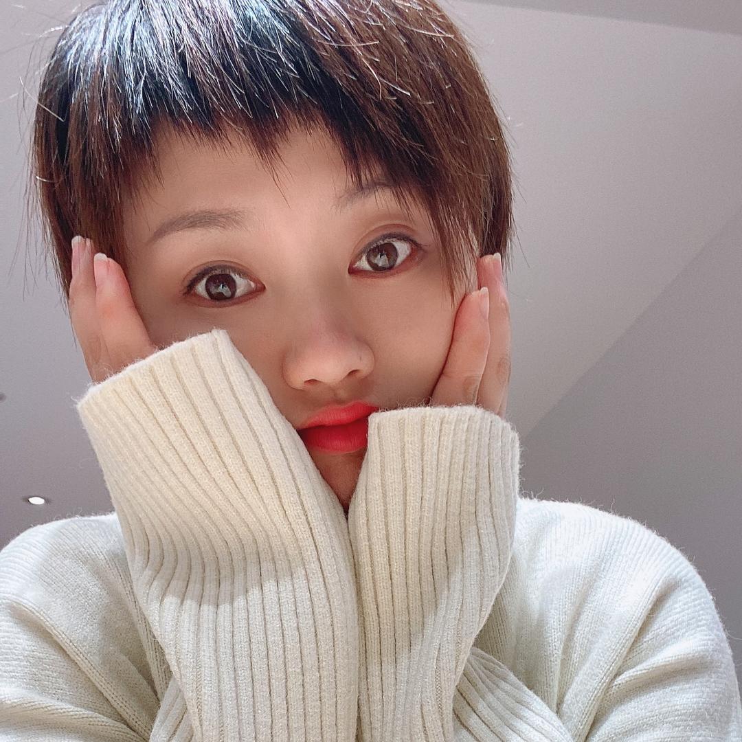 〖 菇凉又胖了斤冏rz 〗