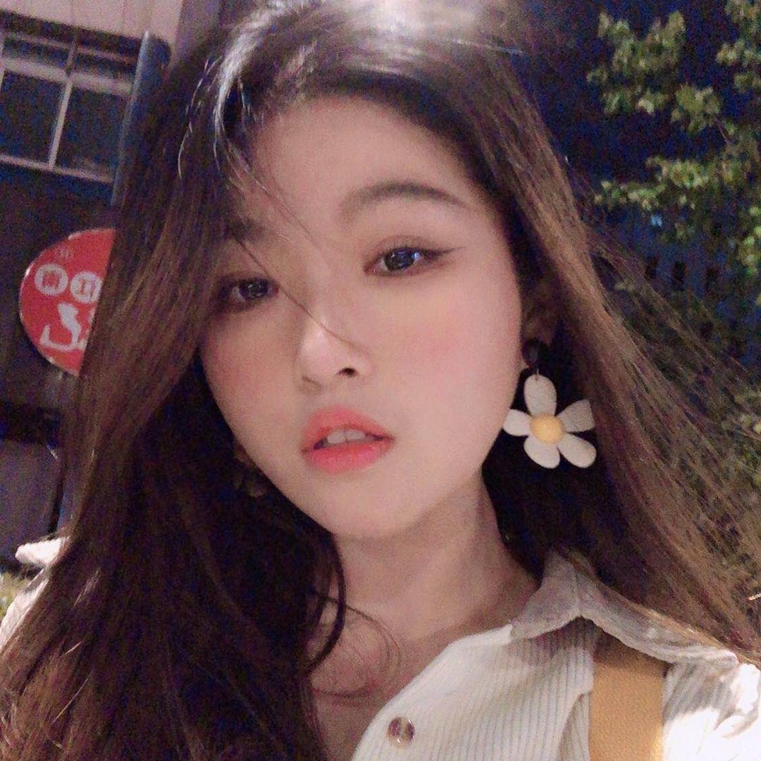 爱吃吃吃的大番茄