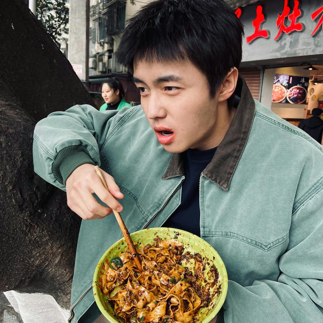 佰万是吃货