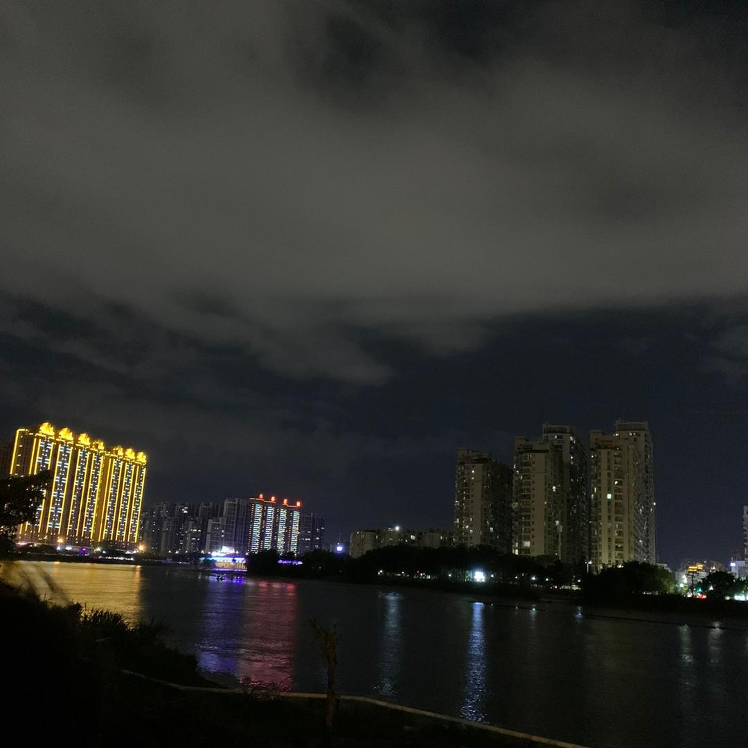 正在加载中.