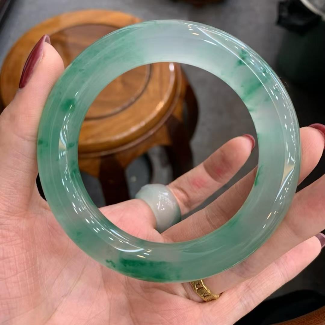 聚鑫珠宝8