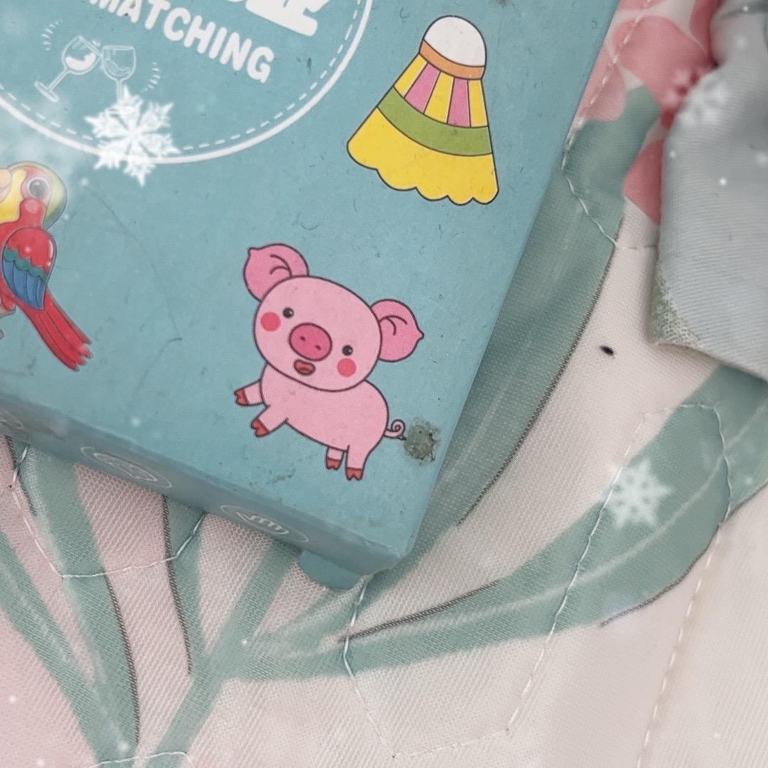 彦页色化妆品创意屋