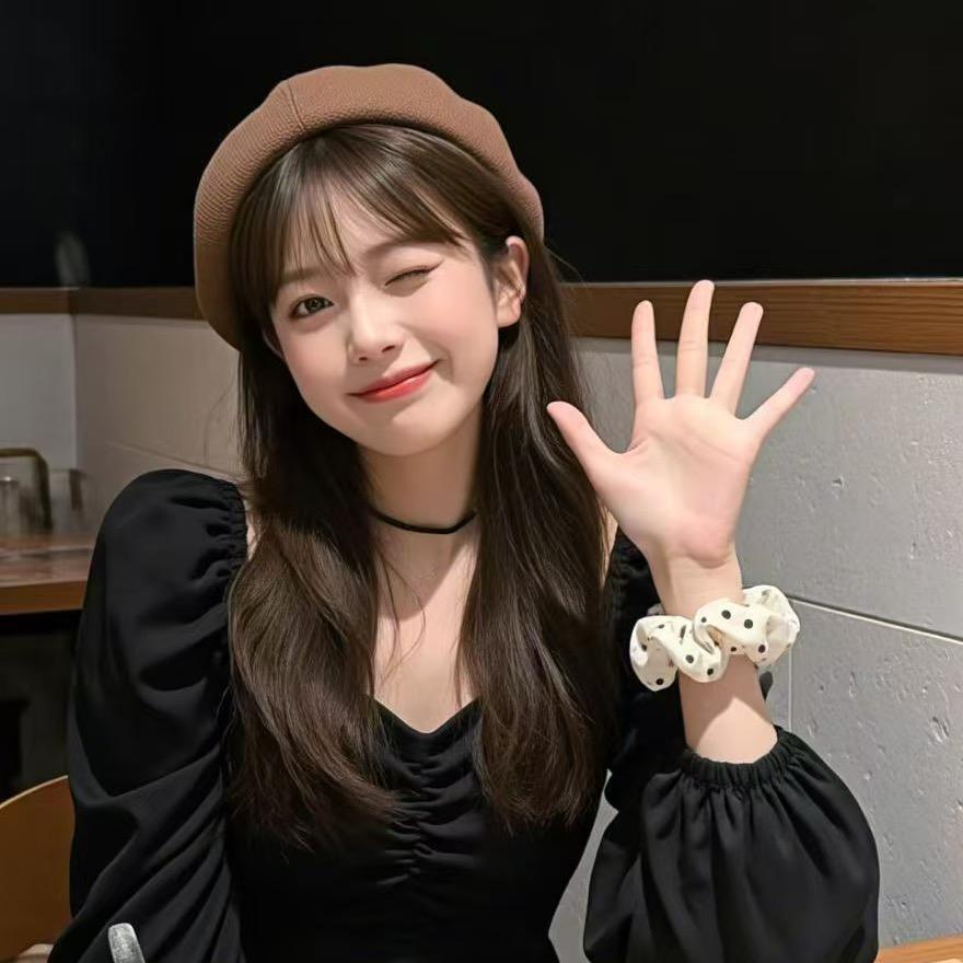 娜娜爱吃糖