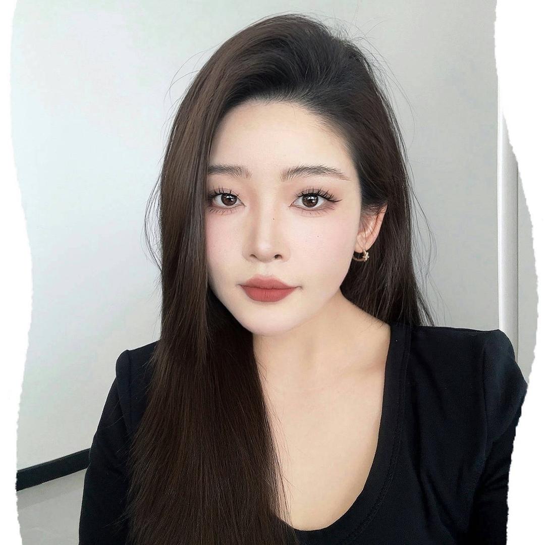 呼和浩特婚礼造型师—慧慧