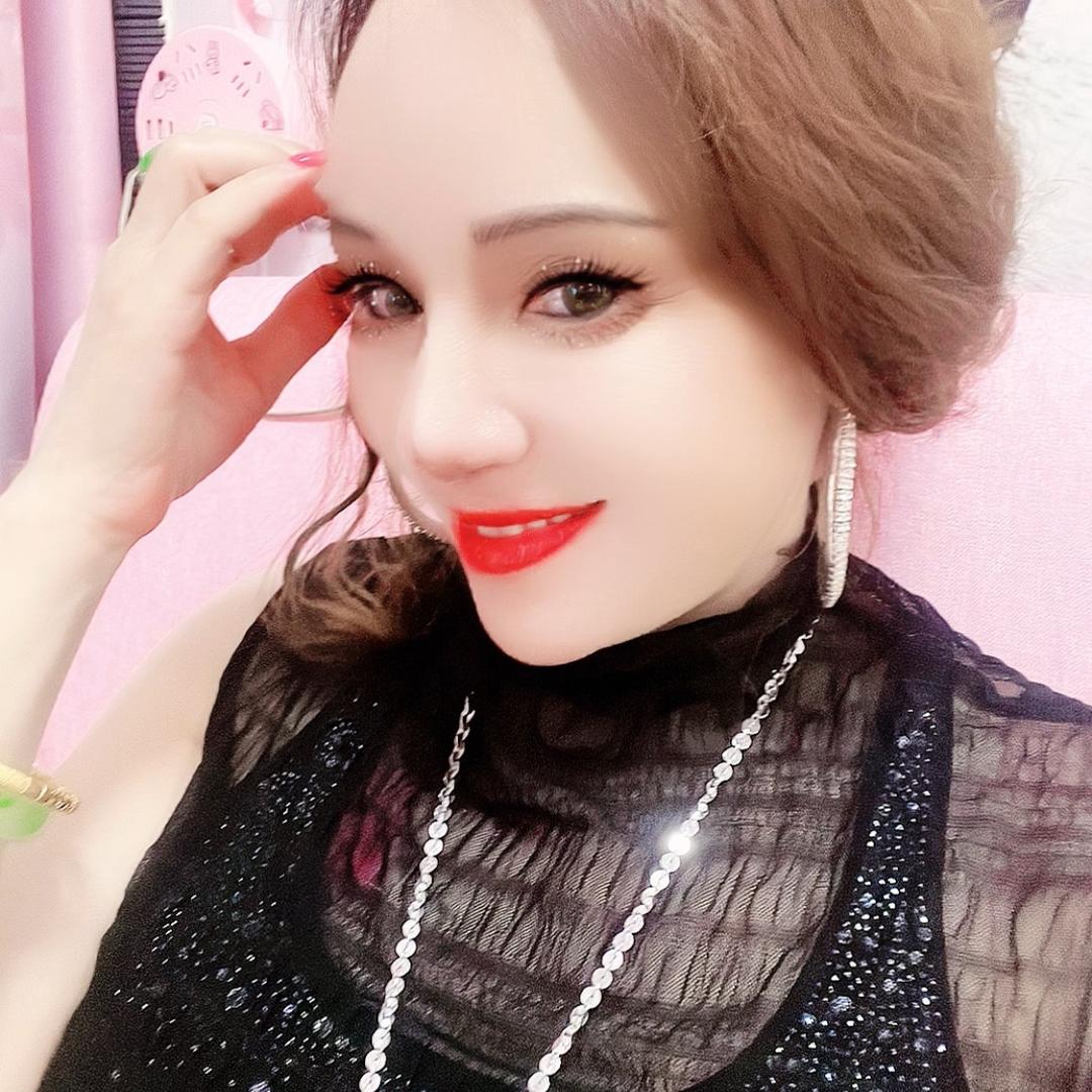 💕有故事的女人👄