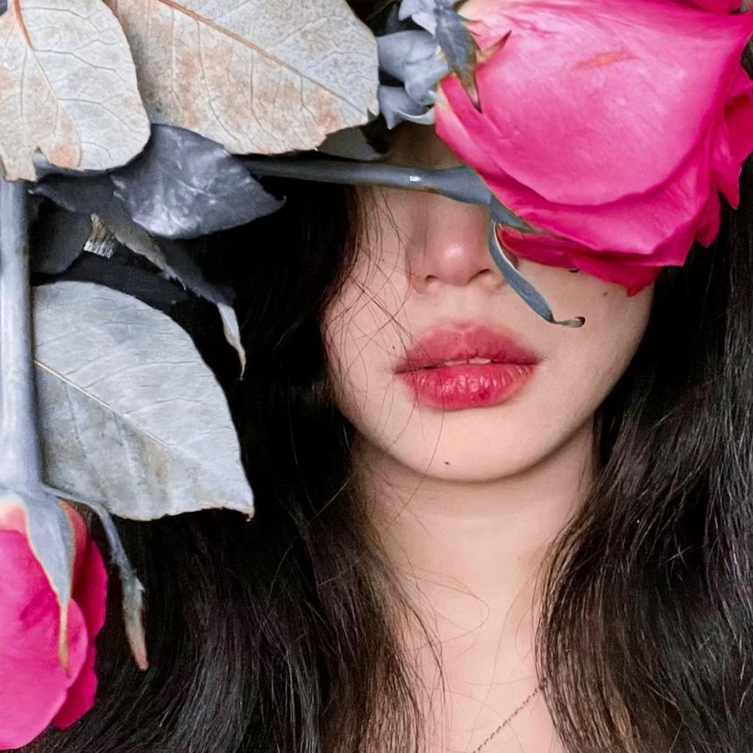 🥀𝑵𝑨𝑵𝑨 🖤