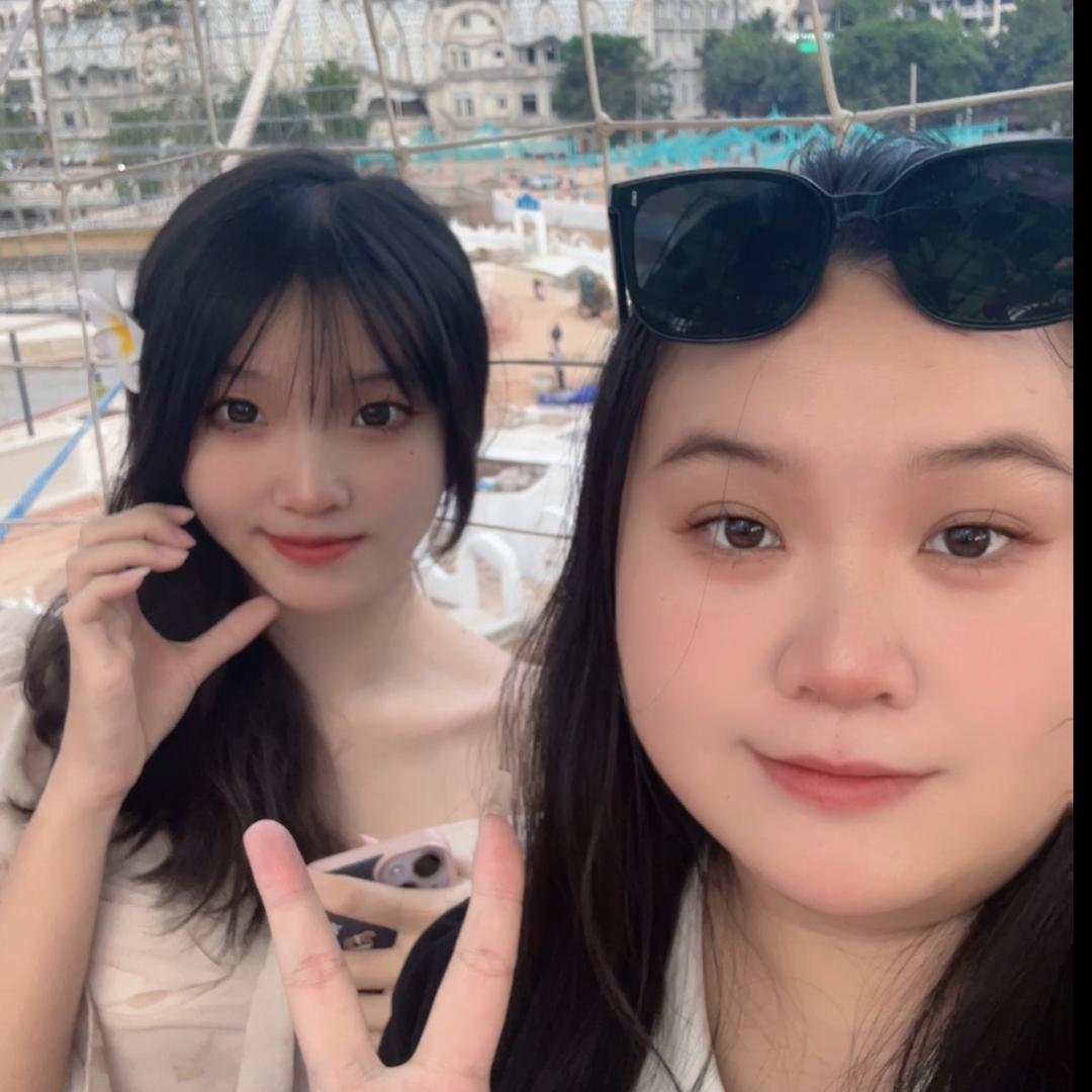 是小玟呀💕